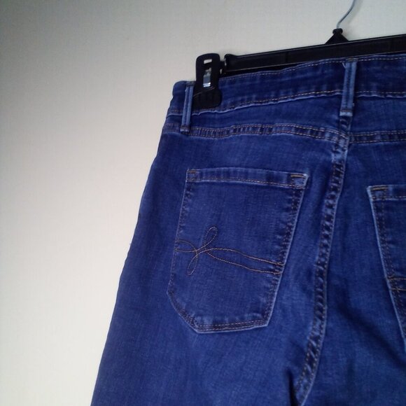 Denizen Levis Shorts Women 8 Bermuda Roll Hem Denim Blue - Picture 12 of 15